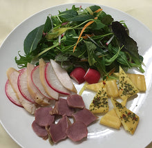 画像をギャラリービューアに読み込む, 簡単おつまみセット(チャーシュー約300g/スモークささみ約100g/スモーク砂肝約100g/スモークチーズスライス(プレーン/ハーブ/ブラックペッパー/ガーリック)各約50g)【風實(かざみ)】