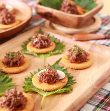 画像をギャラリービューアに読み込む, 十勝ハーブ牛と塩だけで作ったコンビーフ 5缶セット ギフト箱入【無添加コンビーフ】【ノベルズ食品】